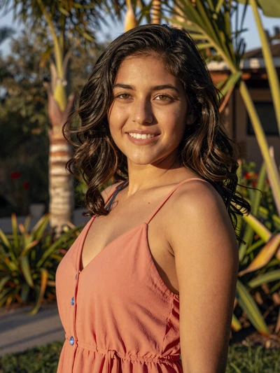 Nayeli, 29, verified Bolivian woman from Santa Cruz seeking meaningful relationship